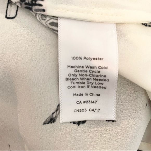 Like new! Talbots Paris Blouse Eiffel Tower French Landmarks - Picture 8 of 9